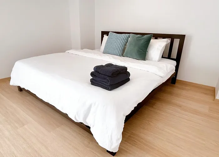 Komfort Duplex Bts Ratchayothin Apartment Bangkok