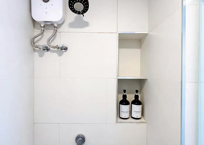 Komfort Duplex Bts Ratchayothin Apartment Bangkok