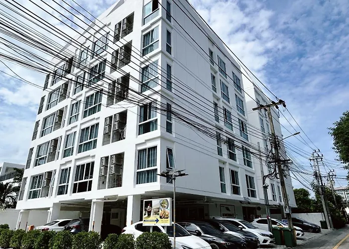 Komfort Duplex Bts Ratchayothin Bangkok
